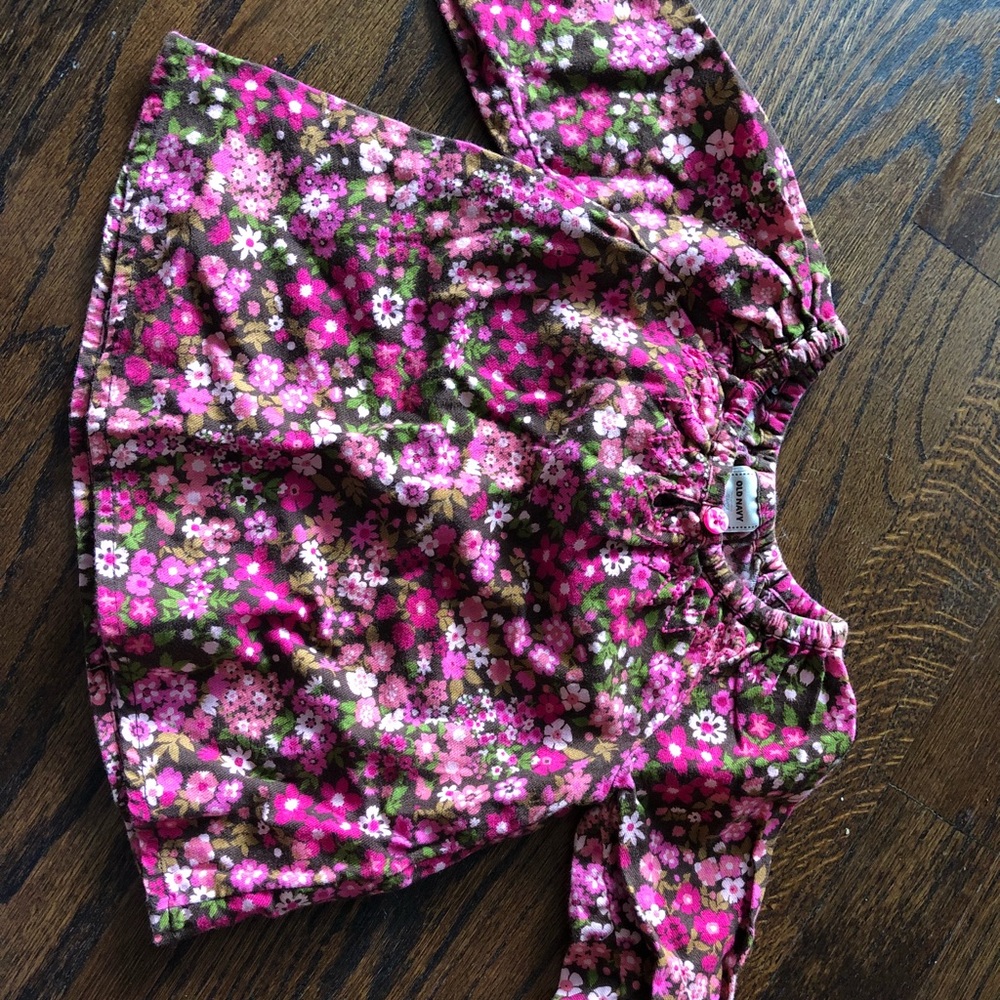Old navy fall floral top 6-9 months